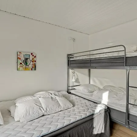 Awesome In Grlev With Wifi And 4 Bedrooms *